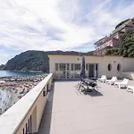 Ferrer View Of The Sea And The 5terre Apartamento Monterosso al Mare
