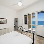 Ferrer View Of The Sea And The 5terre Διαμέρισμα Μοντερόσο αλ Μάρε