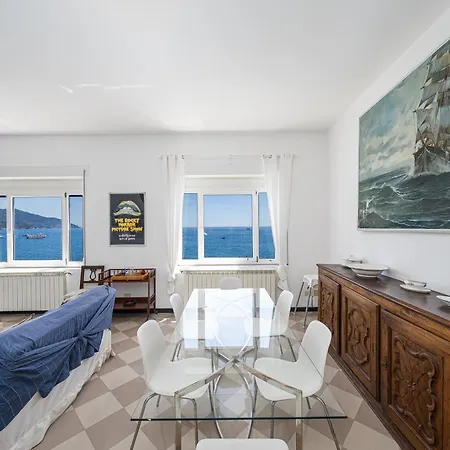 Ferrer * Monterosso al Mare