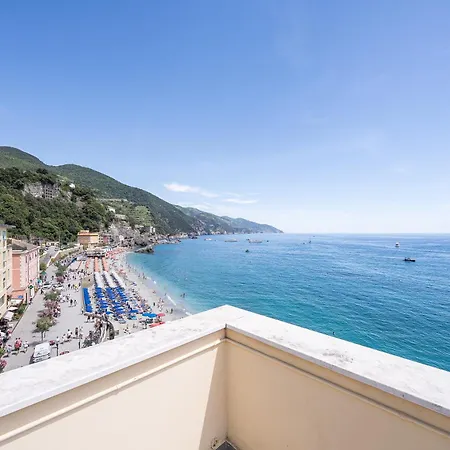 Ferrer View Of The Sea And The 5terre Monterosso al Mare